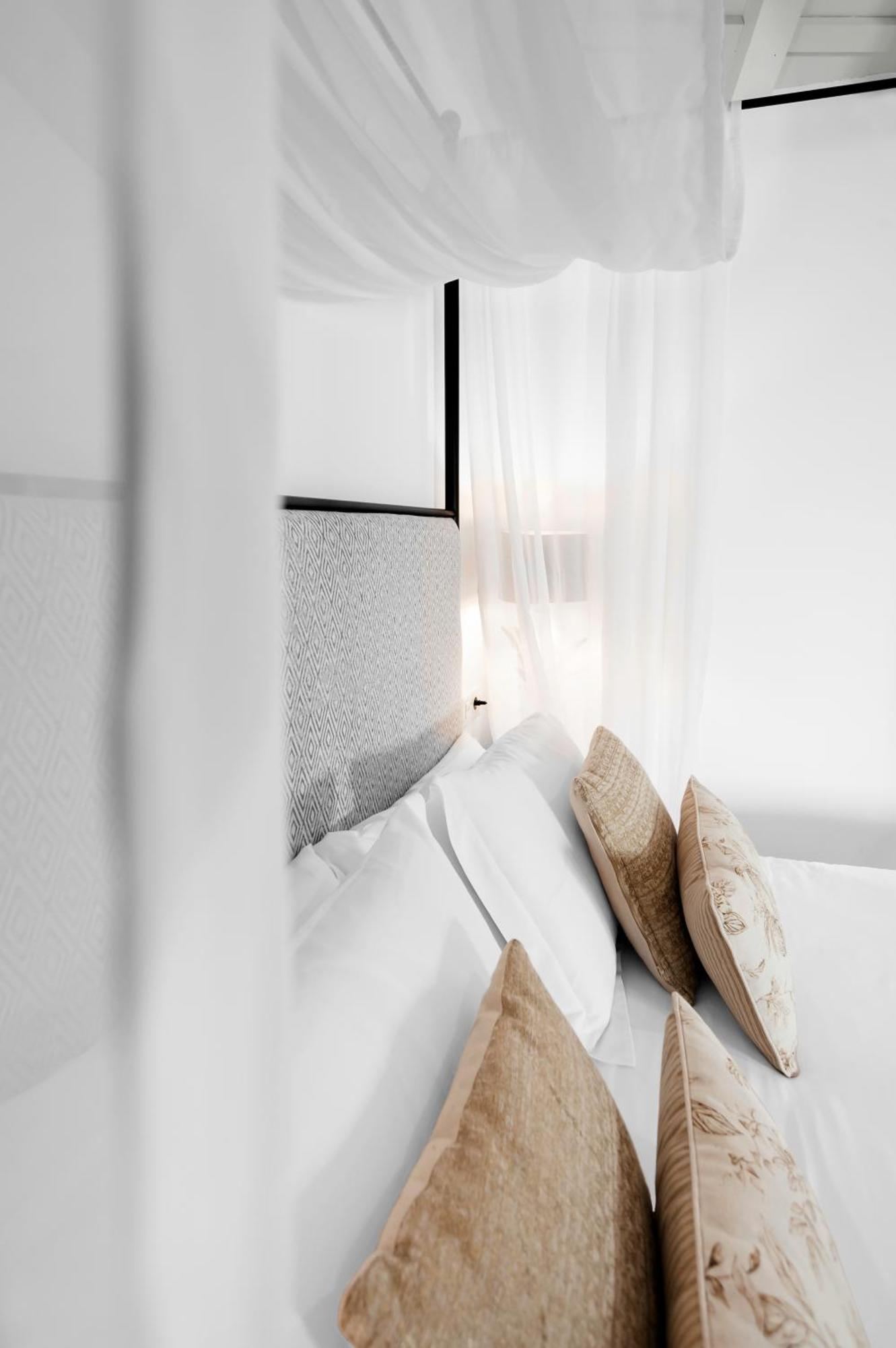 Mercader De Sedas Hotel Granada